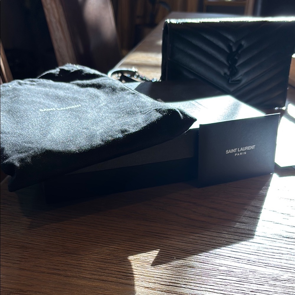 Authentic CASSANDRE ENVELOPE CHAIN X body purse-GRAIN DE POUDRE -black Receipt - Picture 3 of 9